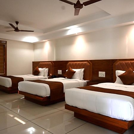 Harley Residency Hotel Kannur Bagian luar foto